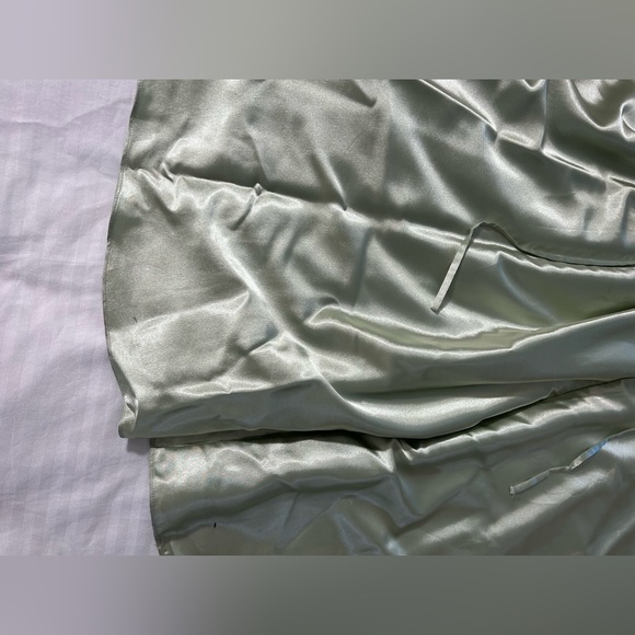 Speechless Women’s Green Pocketed Lace Up Back Satin Spaghetti Strap - Picture 6 of 9